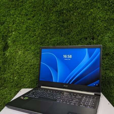 Acer Aspire 7 A715-41G laptop - Image 2