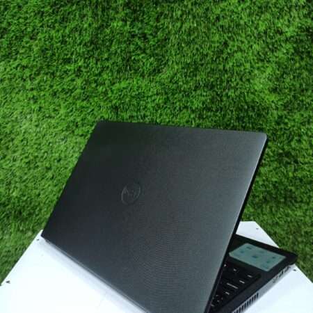 Dell Inspiron 15 3567 laptop - Image 3