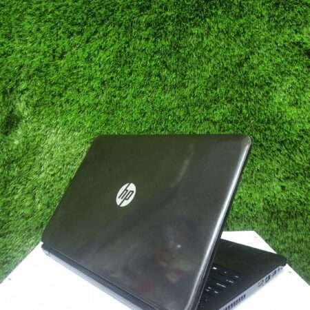 HP 15-r036TU laptop - Image 3