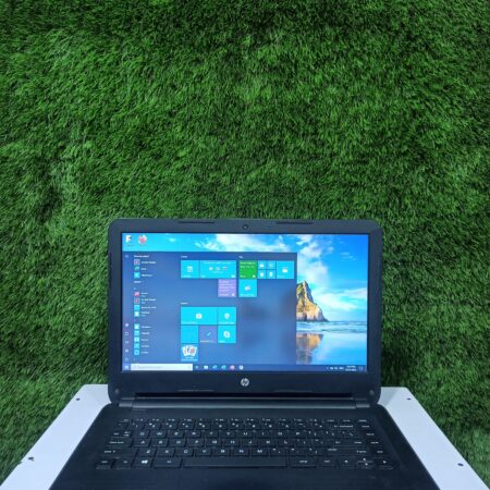 HP 240 G5 laptop
