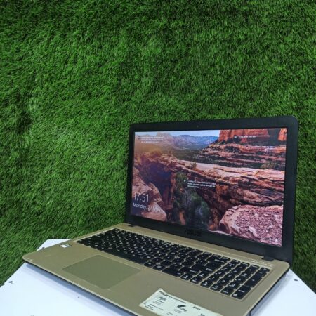 Asus VivoBook X540YA laptop  - Image 2