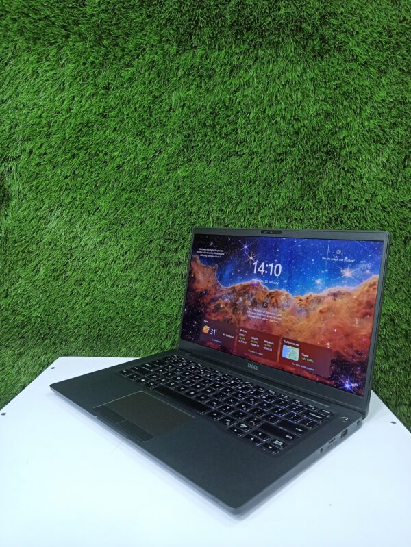 Dell Latitude 7400 Touch screen business class laptop  - Image 2