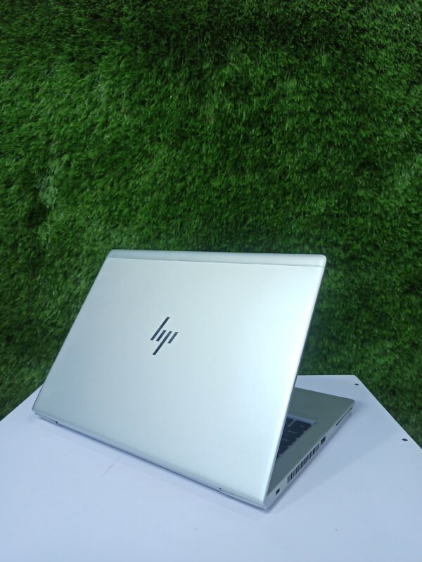 HP EliteBook 830 G5 business class laptop  - Image 3