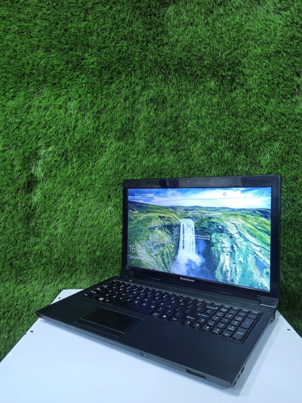 Lenovo B570 laptop - Image 2