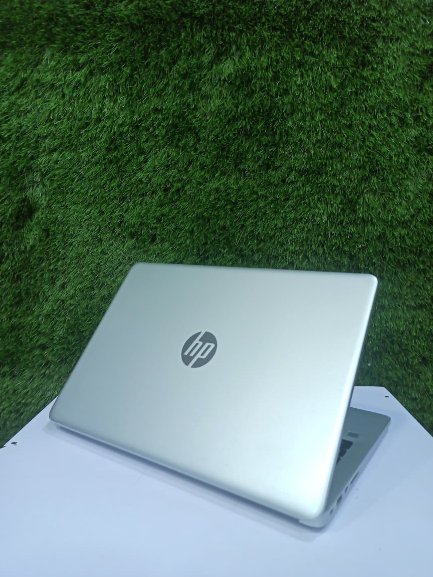 HP 348 G7 business class refurbished laptop - Image 3
