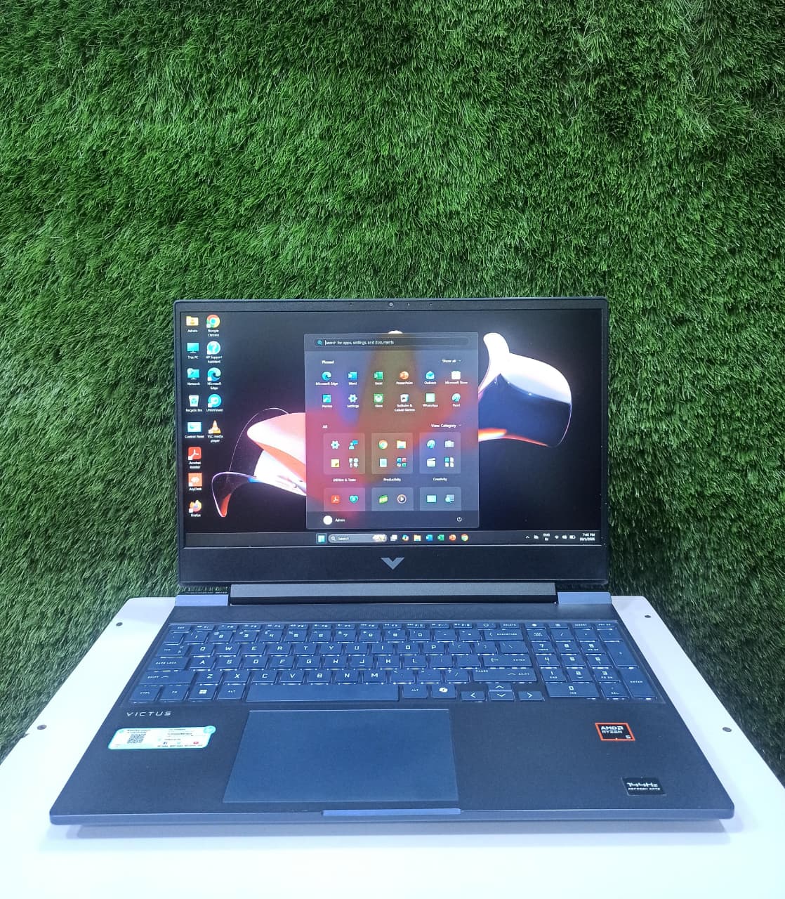 HP Victus 15-fb3003AX Gaming laptop.