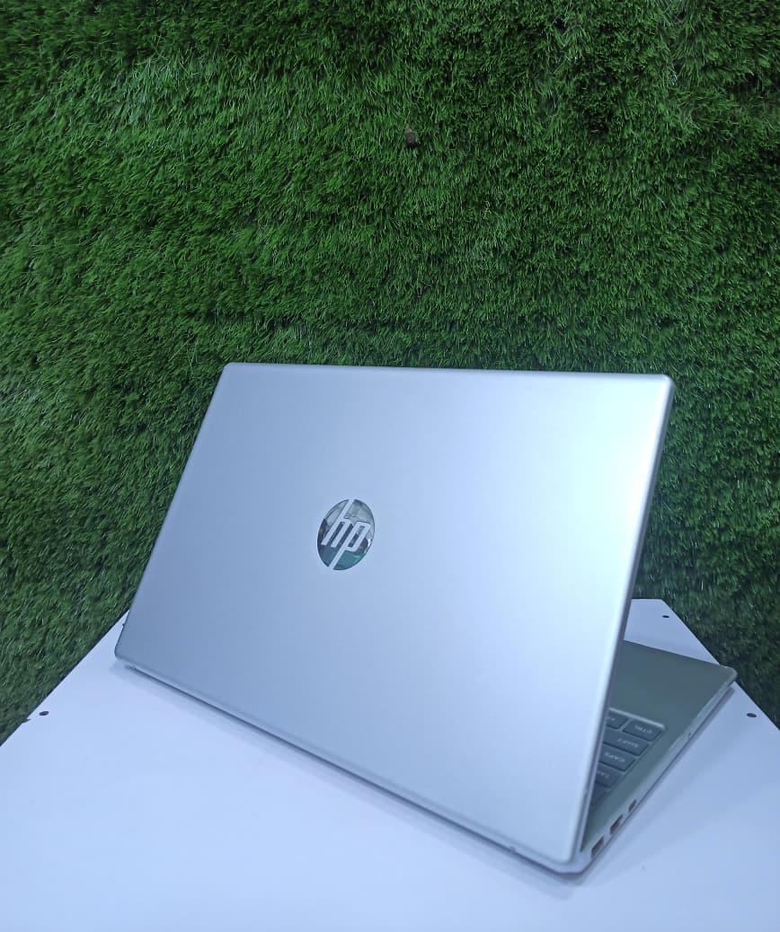 HP 15-fc0156AU laptop - Image 3