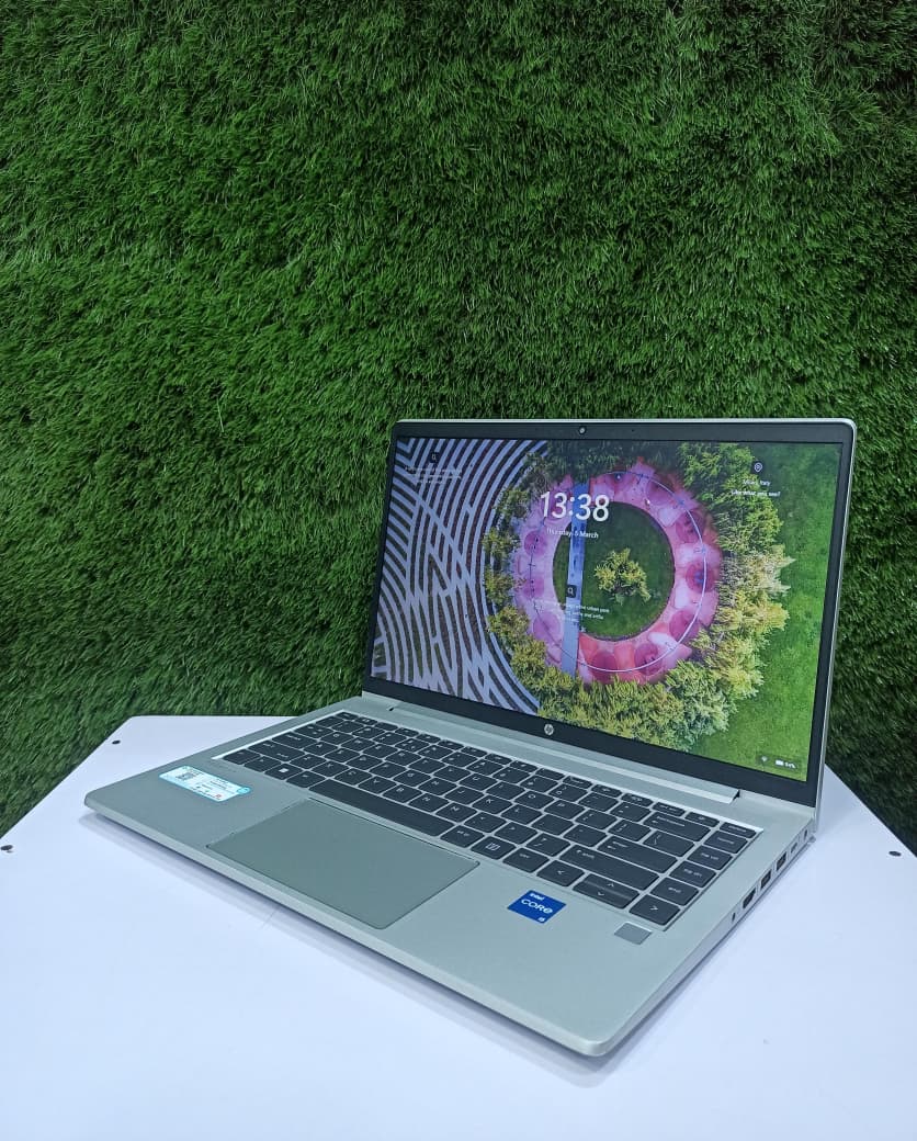 HP ProBook 440 G8 business class refurbished laptop - Image 2